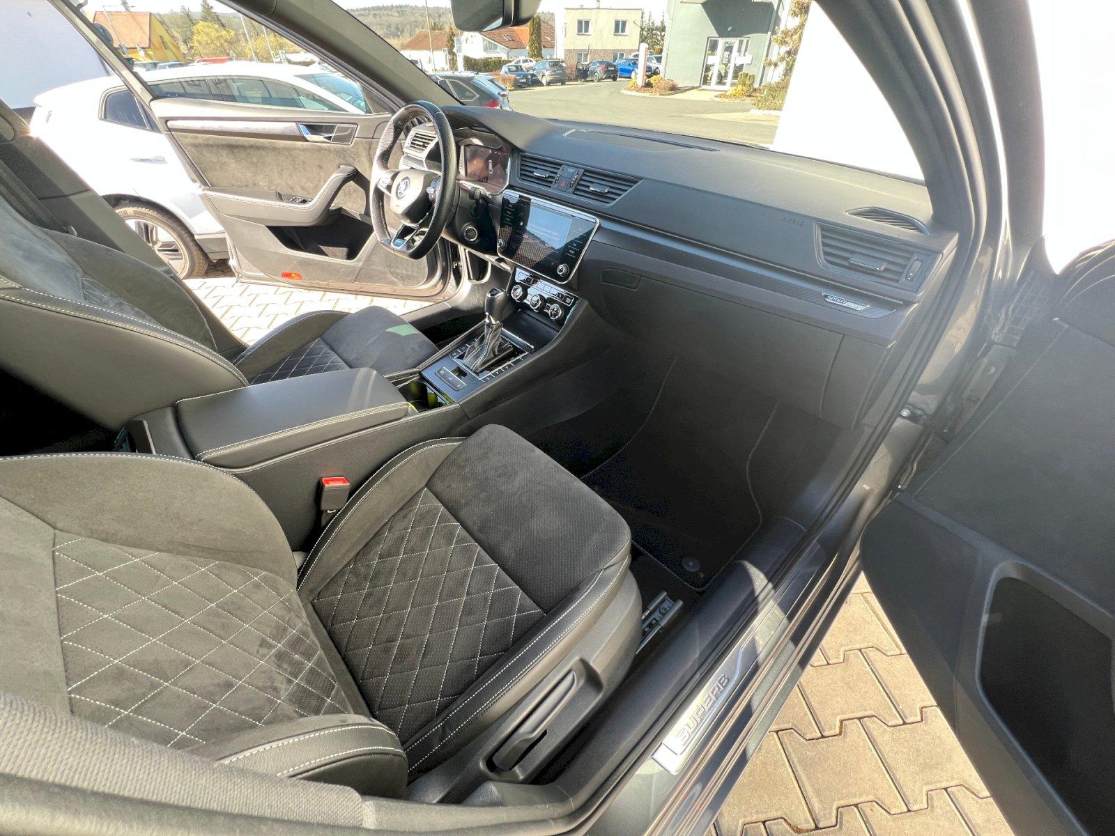 Škoda Superb