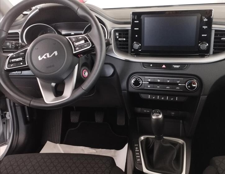 KIA Ceed 8