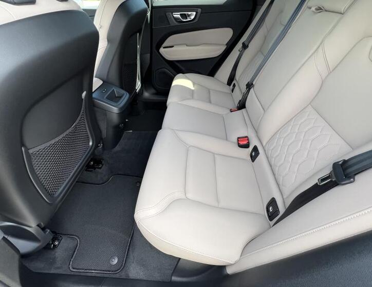 Volvo XC60 14