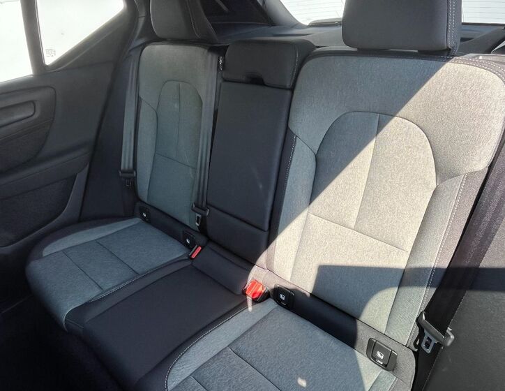Volvo XC40 16