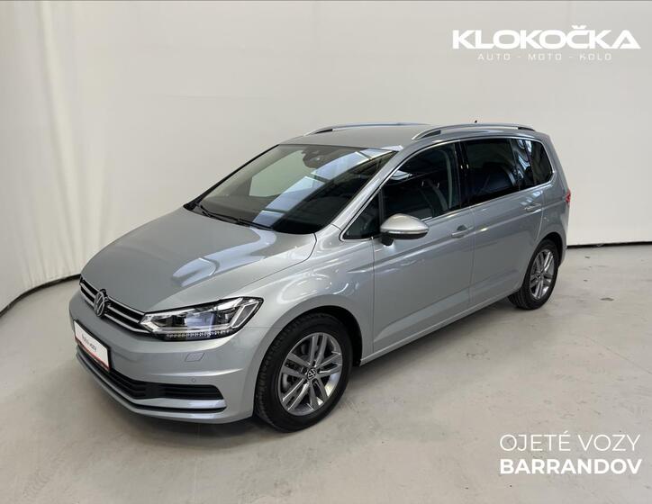Volkswagen Touran 1
