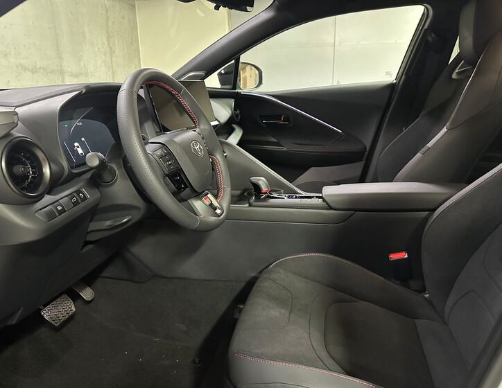 Toyota C-HR 9