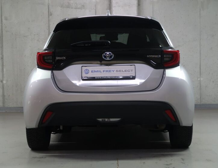 Toyota Yaris 6