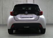 Toyota Yaris 6