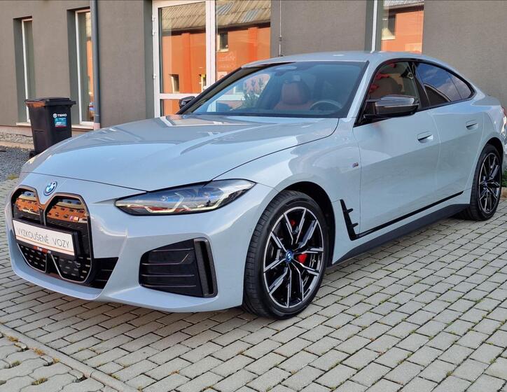 BMW i4 5