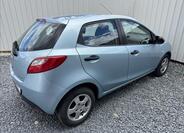 Mazda 2 13
