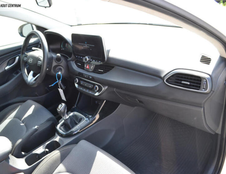 Hyundai i30 13