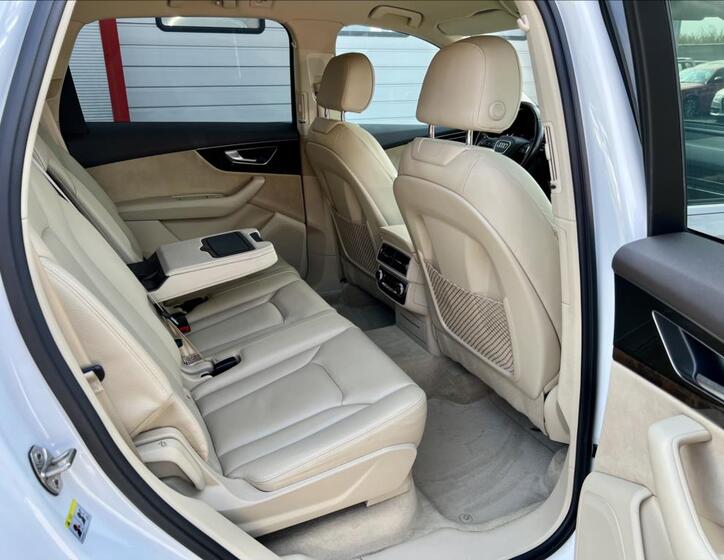 Audi Q7 20