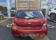 Hyundai i20 15