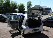 Daihatsu Sirion 25