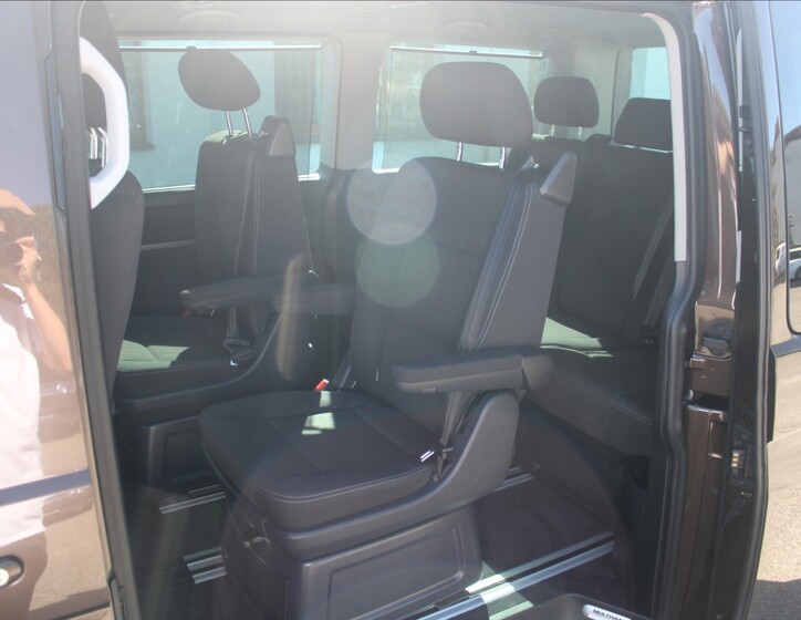 Volkswagen Multivan 9