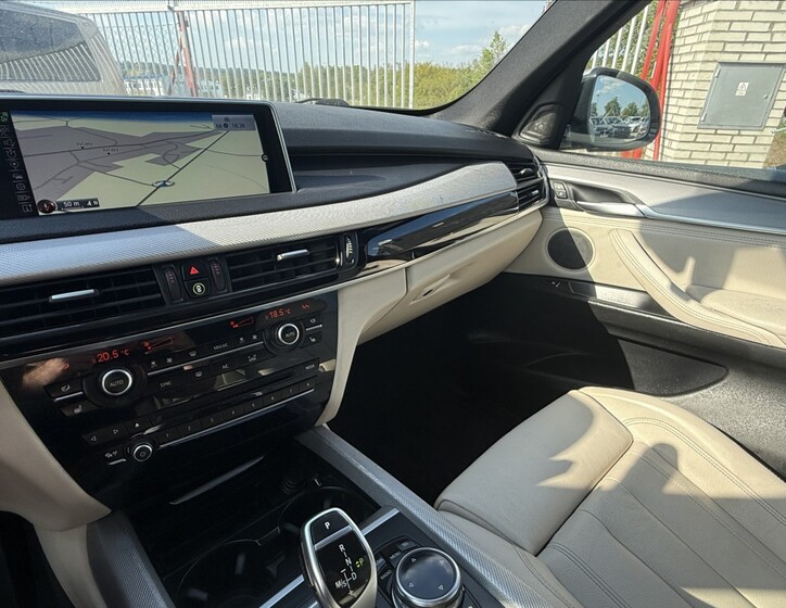 BMW X5 12