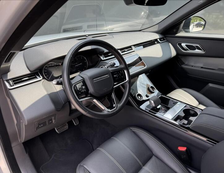 Land Rover Range Rover Velar 10