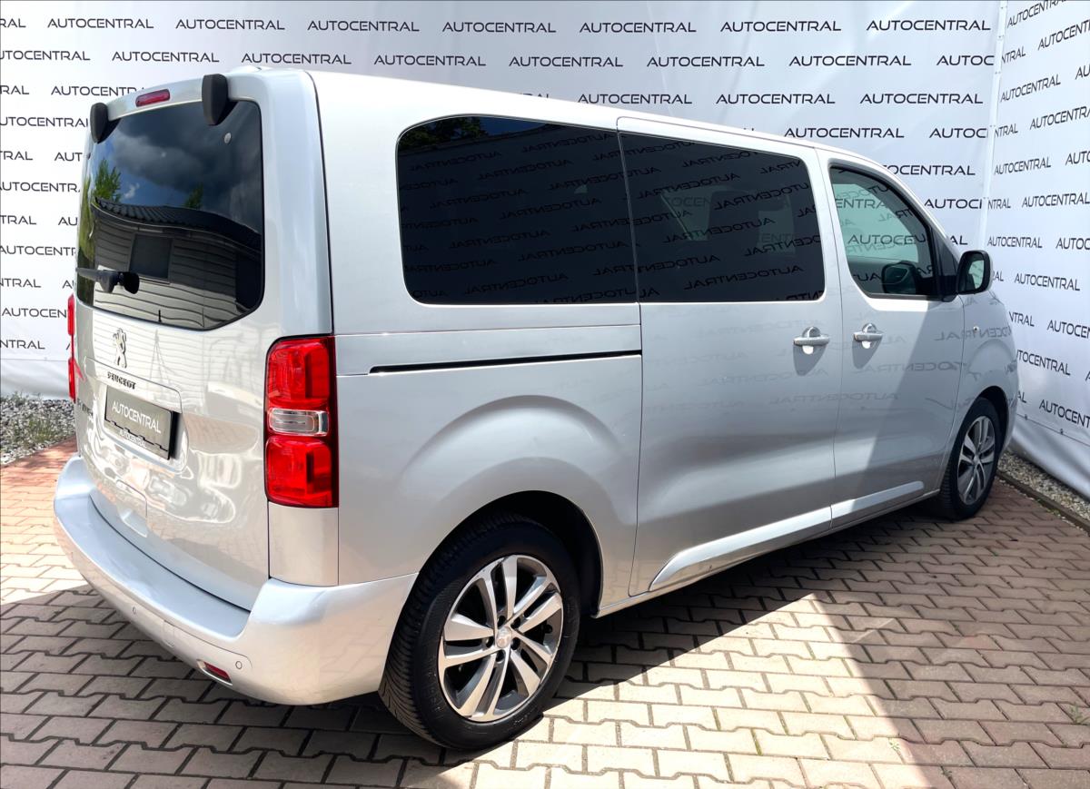 Peugeot Traveller
