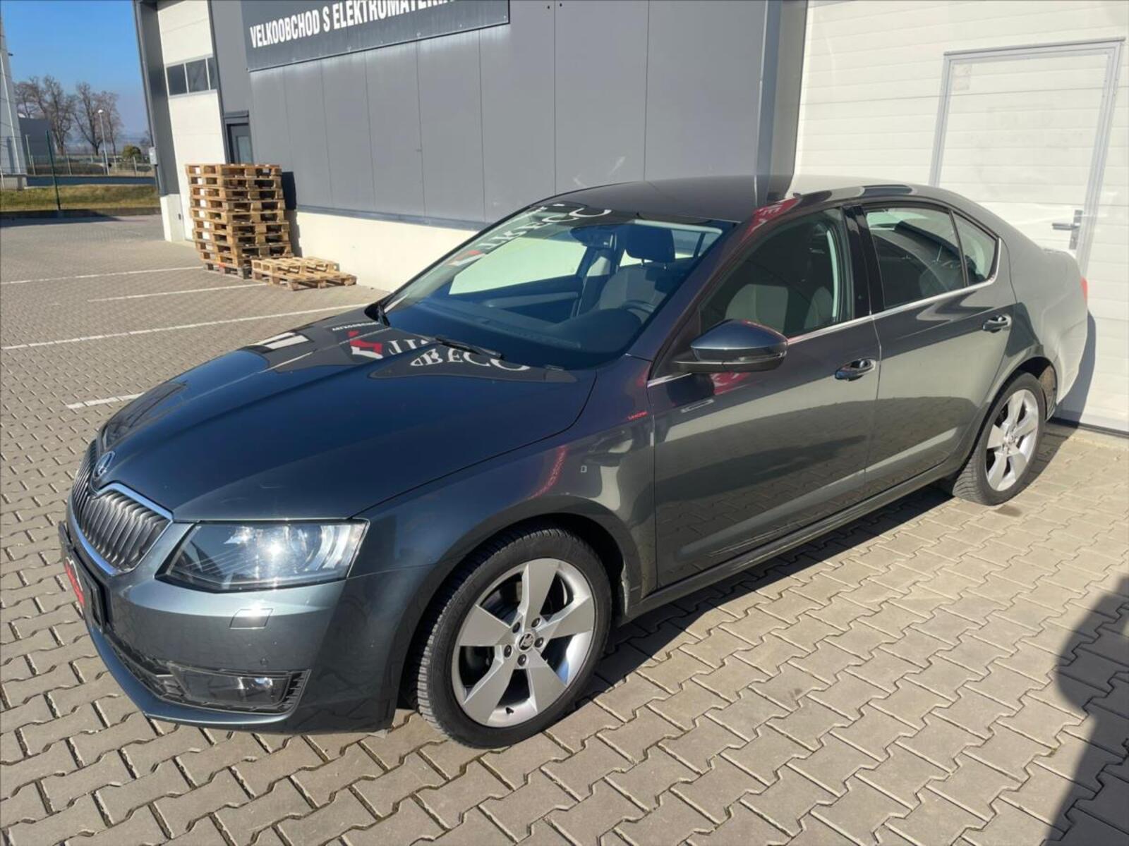 Škoda Octavia 1