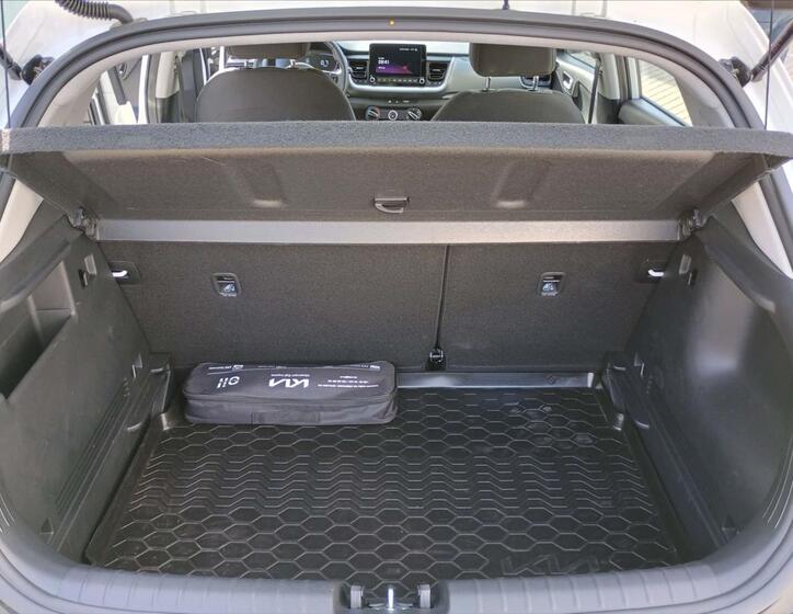 KIA Stonic 8