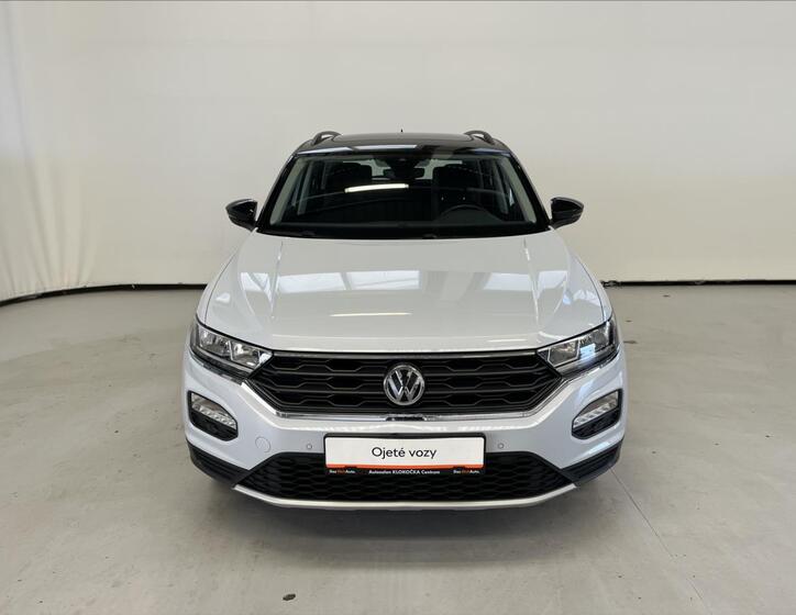 Volkswagen T-Roc 4
