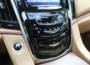 Cadillac Escalade 21
