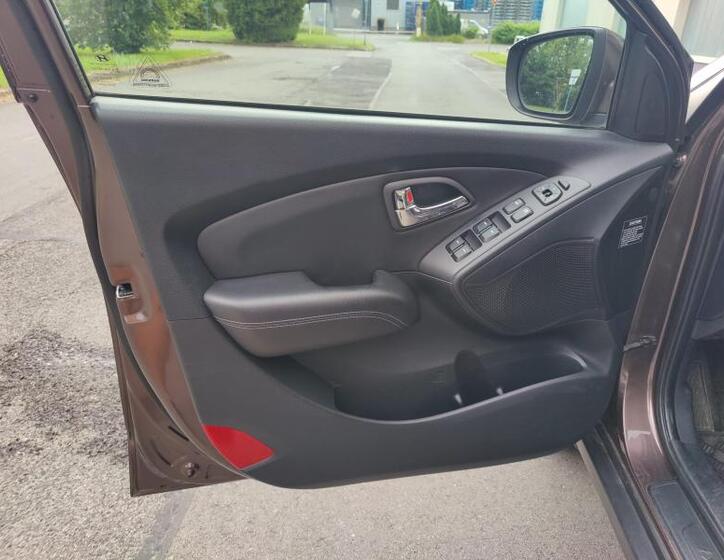 Hyundai ix35 9