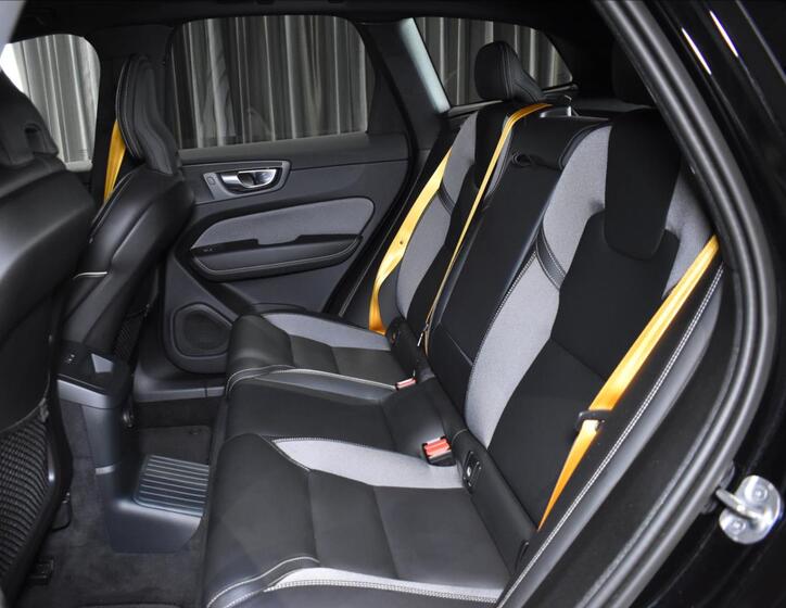 Volvo XC60 9