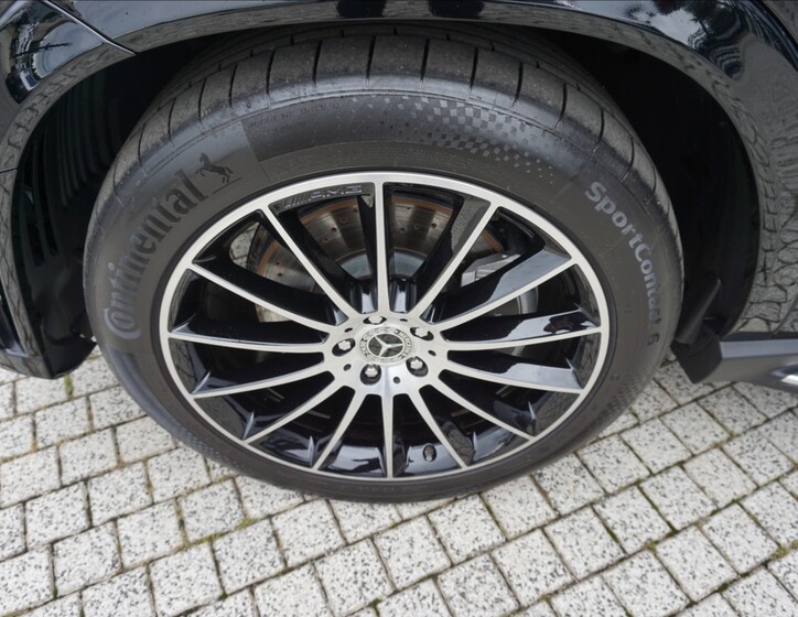 Mercedes-Benz GLE 8