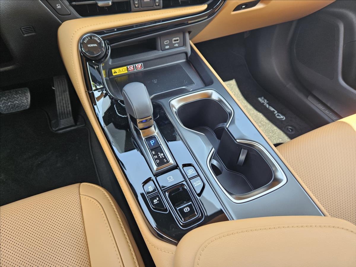 Lexus NX 450h plus