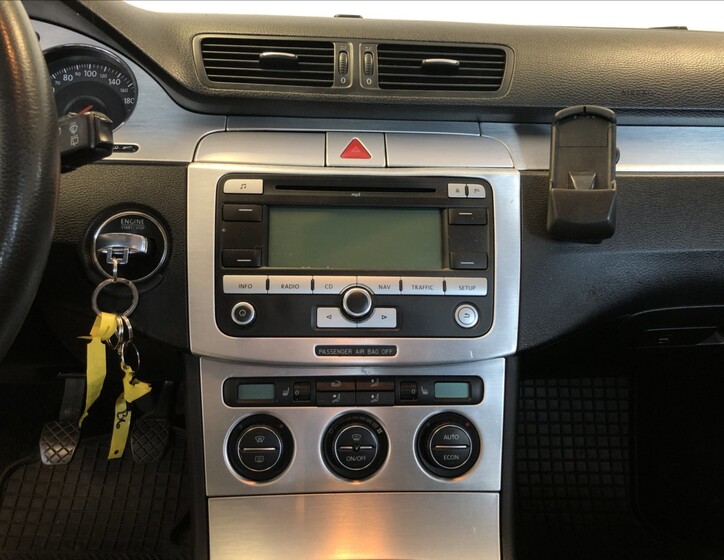 Volkswagen Passat 16
