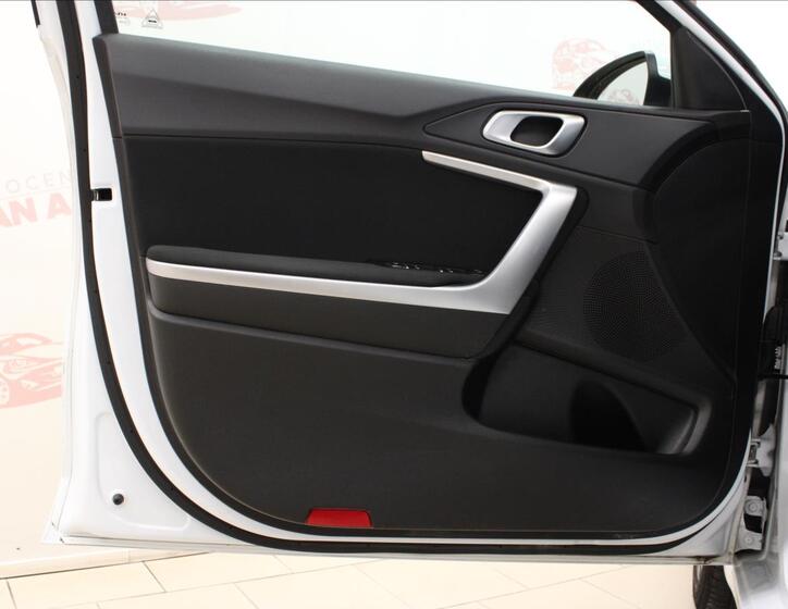 KIA Ceed 9
