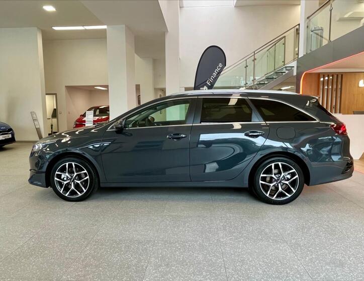 KIA Ceed 8