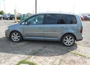 Volkswagen Touran 11