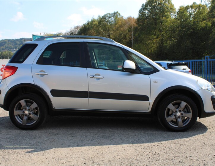 Suzuki SX4 4