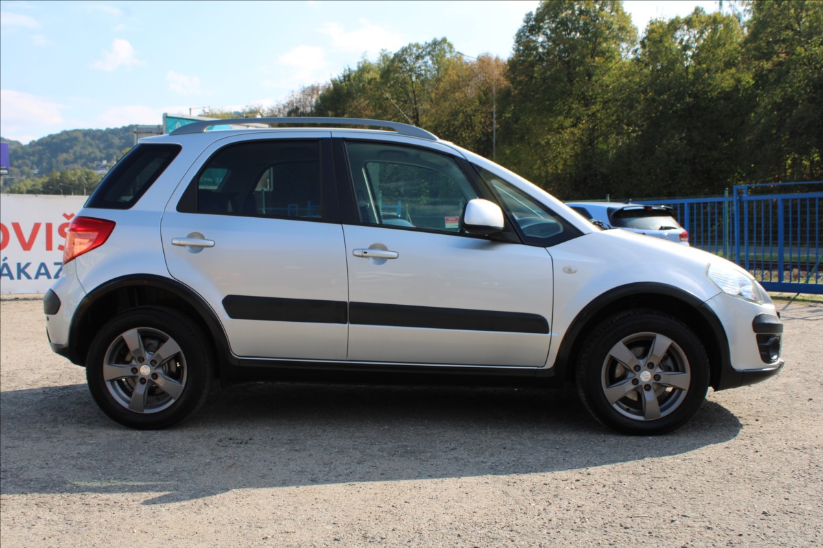 Suzuki SX4