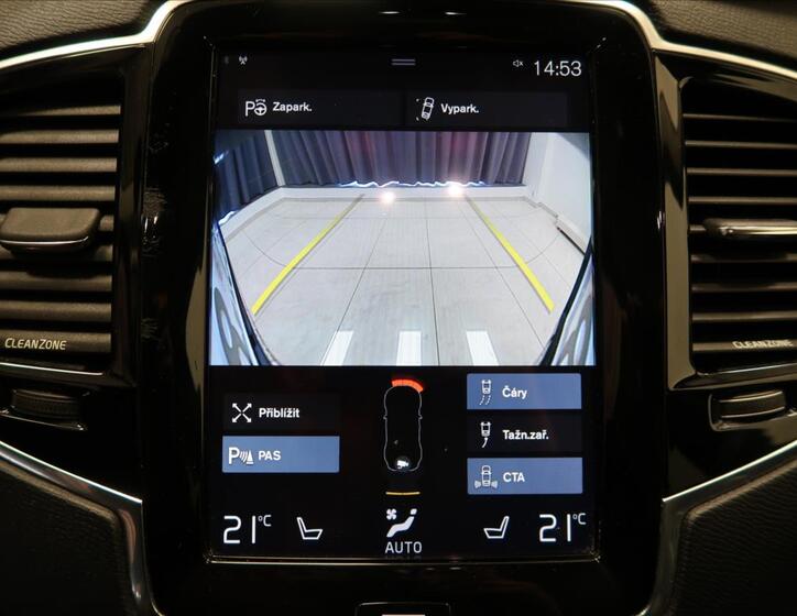 Volvo XC90 21