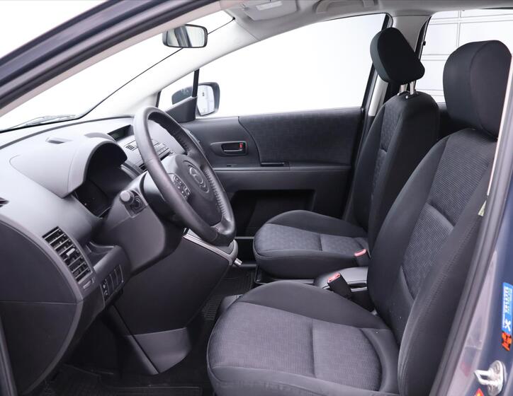 Mazda 5 11
