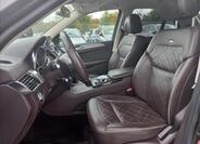 Mercedes-Benz GLE 9