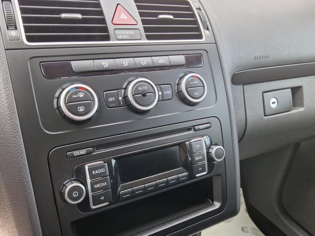 Volkswagen Touran 15