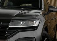 Volkswagen Touareg 8