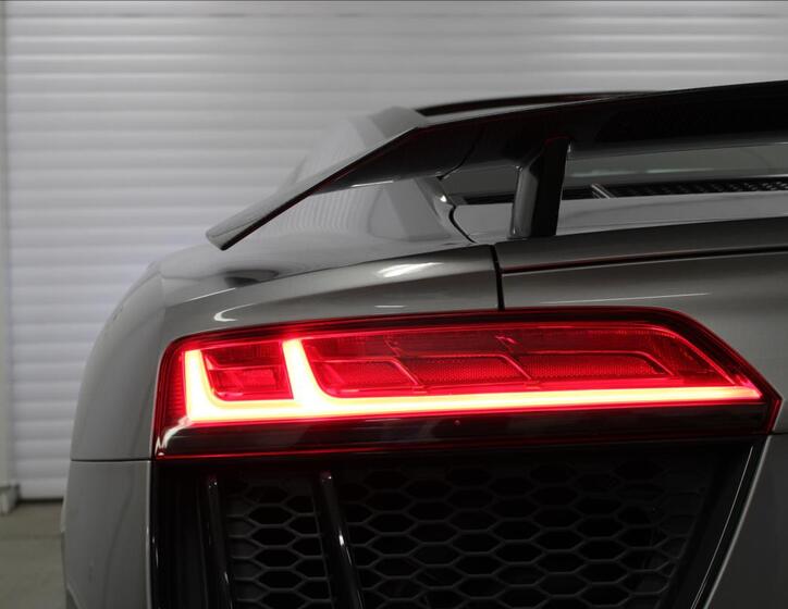 Audi R8 32