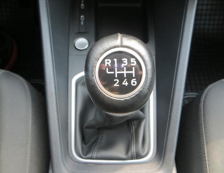 Ford Tourneo Connect 18