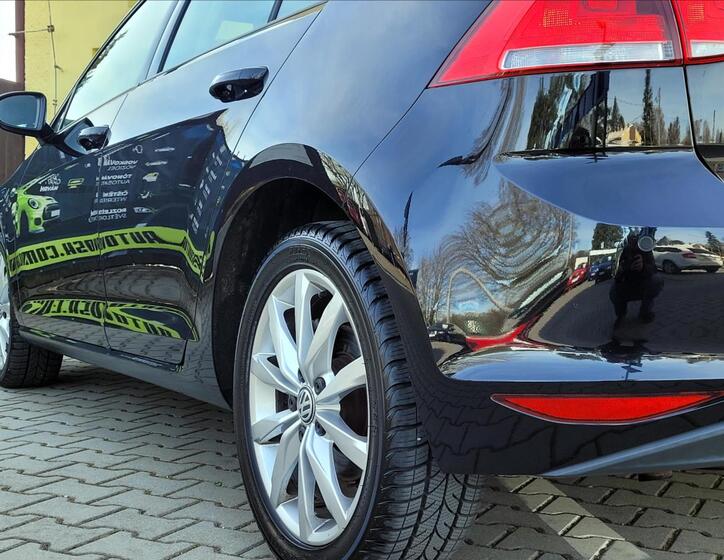 Volkswagen Golf 35