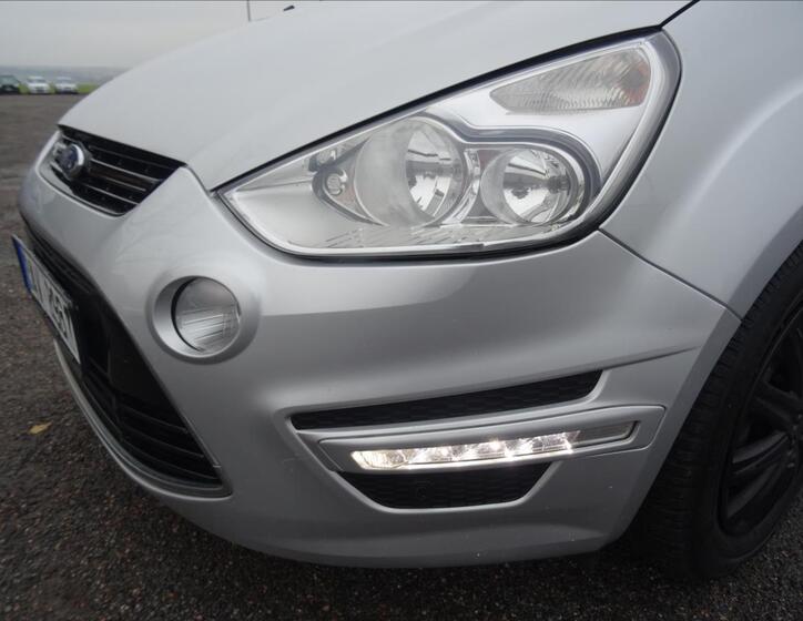 Ford S-MAX 4