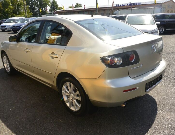 Mazda 3 7