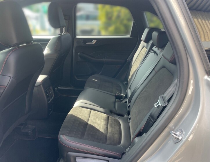 Ford Kuga 7