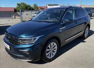 Volkswagen Tiguan 1