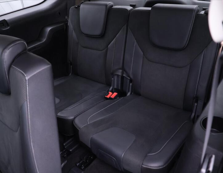 Ford Galaxy 17