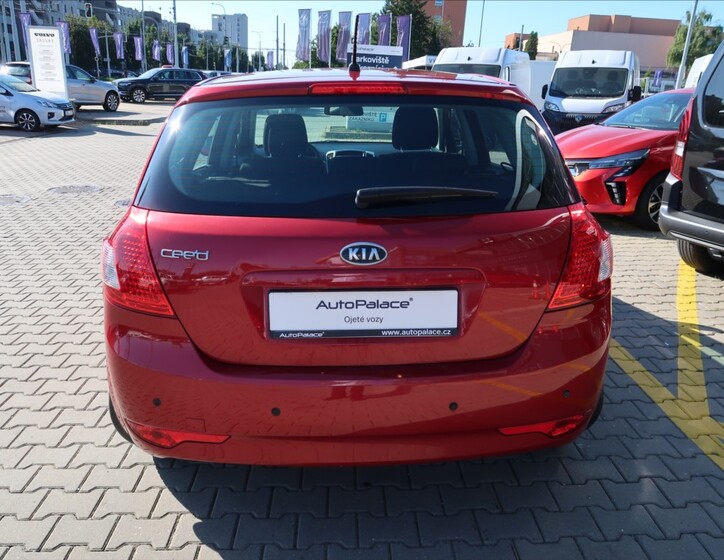 KIA Ceed 5