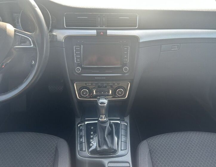 Škoda Superb 13
