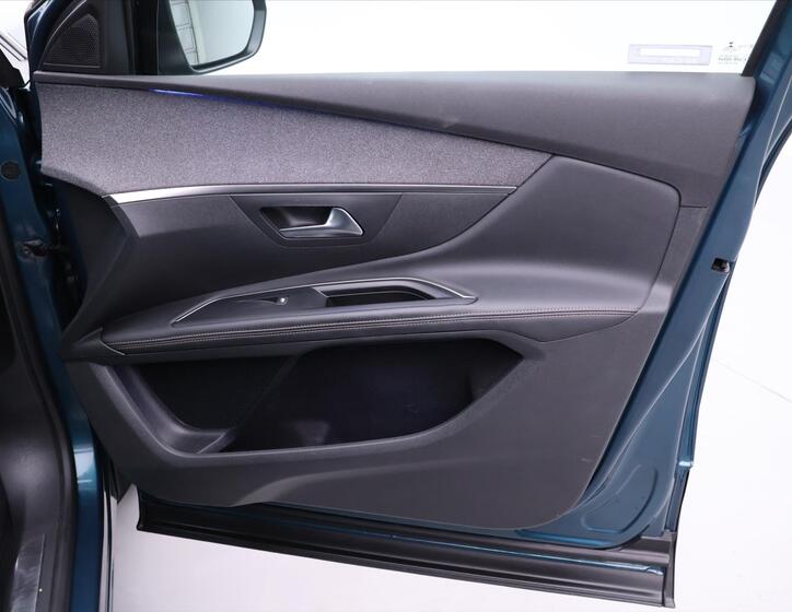 Peugeot 5008 12