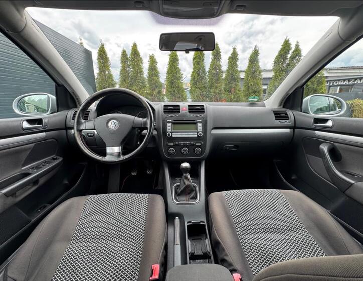 Volkswagen Golf 14