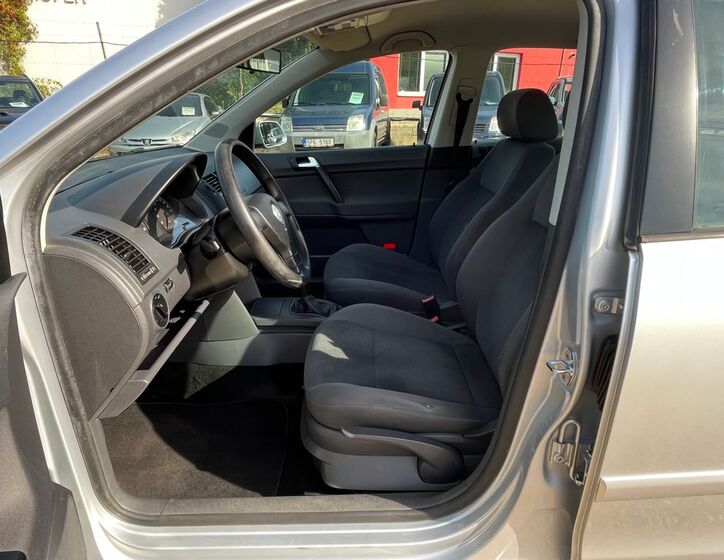 Volkswagen Polo 12